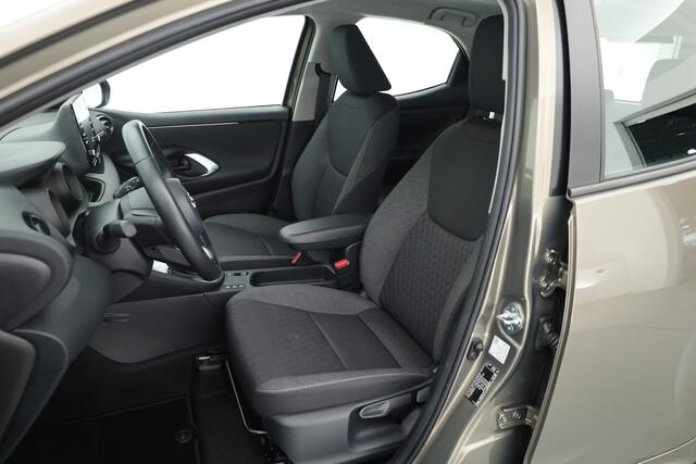 Toyota YARIS 1.5 Hybrid Dynamic | Apple CarPlay & Android Auto | Keyless | Adapt. Cruise | Camera