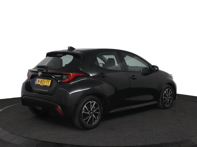 Toyota YARIS 1.5 Hybrid TeamNL | Climate control | Adaptieve cruise control | Parkeercamera |