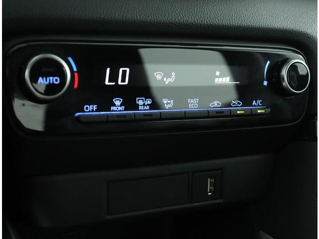 Toyota YARIS 1.5 Hybrid TeamNL | Climate control | Adaptieve cruise control | Parkeercamera |