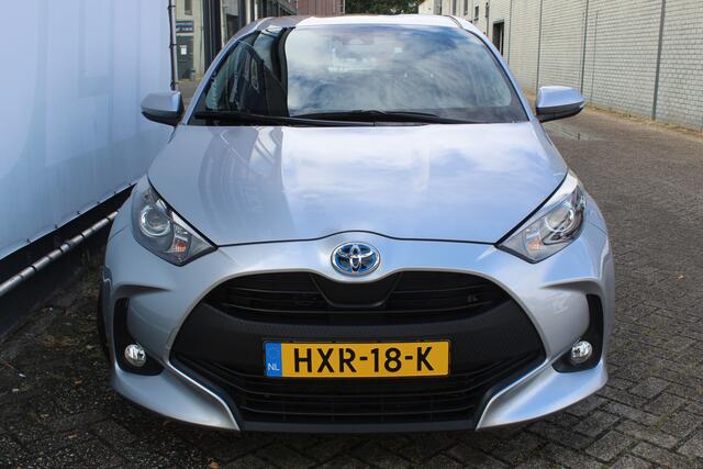 Toyota YARIS 1.5 Hybrid 115 Comfort Apple carplay/ android auto l Cruise control l Climate control l Achteruitrijcamera VDL auto