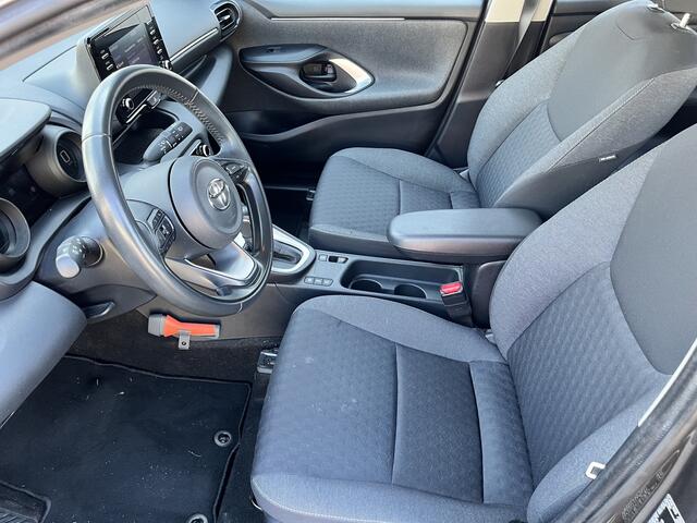 Toyota YARIS 1.5 Hybrid First Edition Navi Clima Cruise Camera 1e Eigenaar Dealer onderhouden