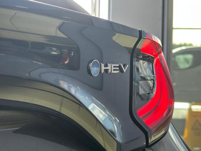 Toyota YARIS 1.5 Hybrid 115 First Edition