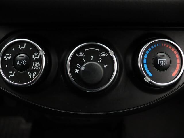 Toyota YARIS 73pk VVT-i Connect Airco | Camera | Carplay | 15" Velgen