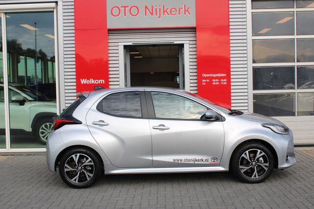 Toyota YARIS 1.5 Hybrid 115 Dynamic met Comfort Pack