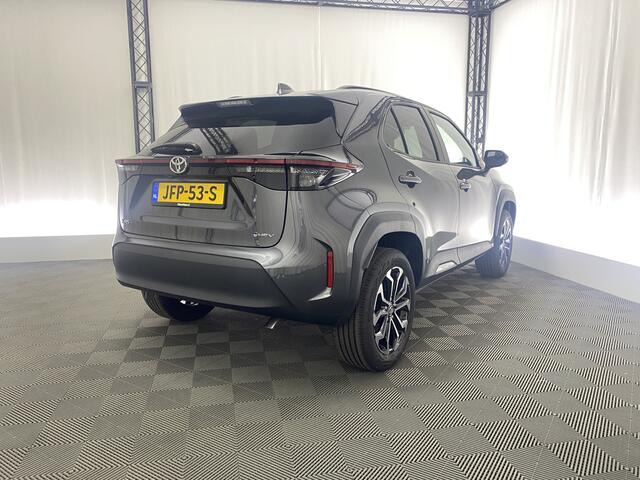 Toyota YARIS Cross 1.5 Hybrid 130 Dynamic | Apple carplay | Camera | Stoel- en stuurverwarming|