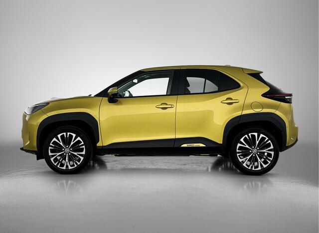 Toyota YARIS Cross 1.5 Hybrid Executive Limited | Navigatie | Parkeersensoren voor+achter | Trekhaak Afneembaar | Elektrische Achterklep |