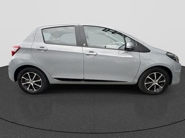 Toyota YARIS 1.5 Hybrid Design Edition