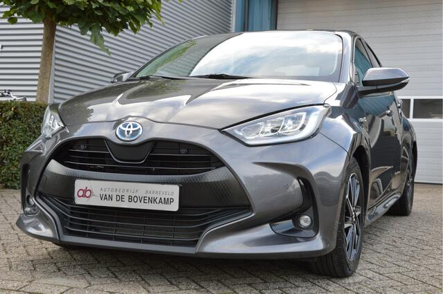 Toyota YARIS 1.5 Hybrid Dynamic LED | CLIMA | CAMERA | HEAD UP