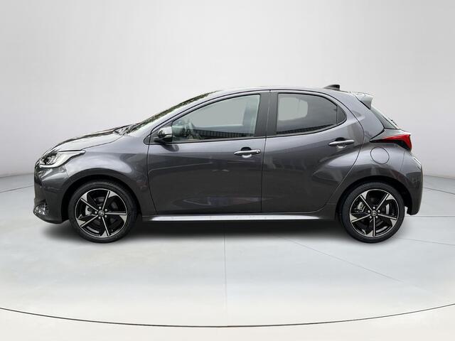 Toyota YARIS 1.5 Hybrid 130 Executive | Ash Grey Metallic | Direct uit voorraad leverbaar