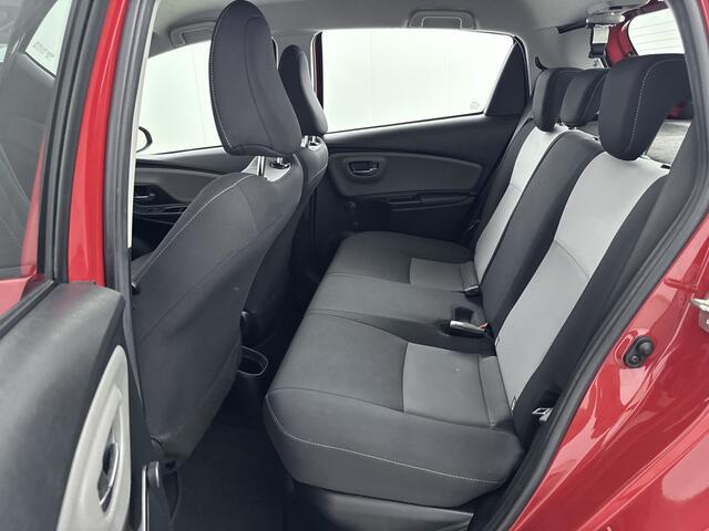 Toyota YARIS 1.5 Hybrid Active Leseman aangemeld 11-9 Inruil Jayden