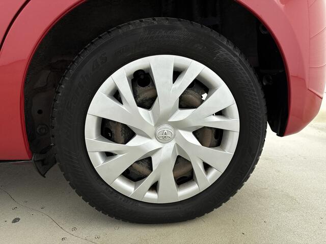 Toyota YARIS 1.5 Hybrid Active Leseman aangemeld 11-9 Inruil Jayden