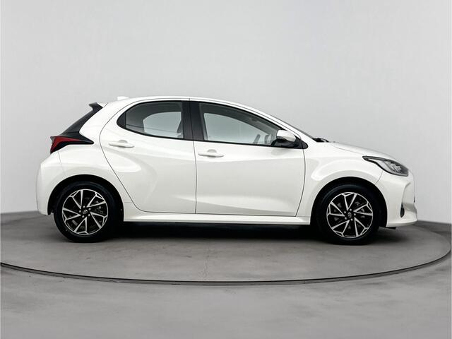 Toyota YARIS 1.5 Hybrid Dynamic | Apple Carplay/Android Auto | Lichtmetalen Velgen | NL-Auto | Mistlampen |
