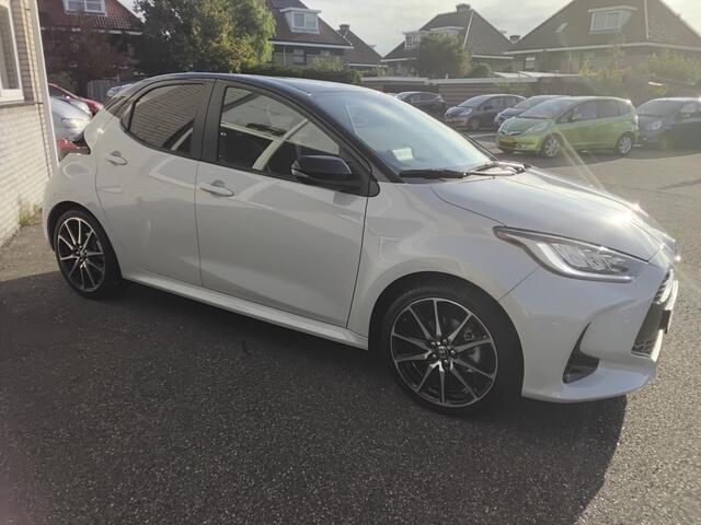 Toyota YARIS 1.5 Hybrid GR Sport Garantie*two tone*
