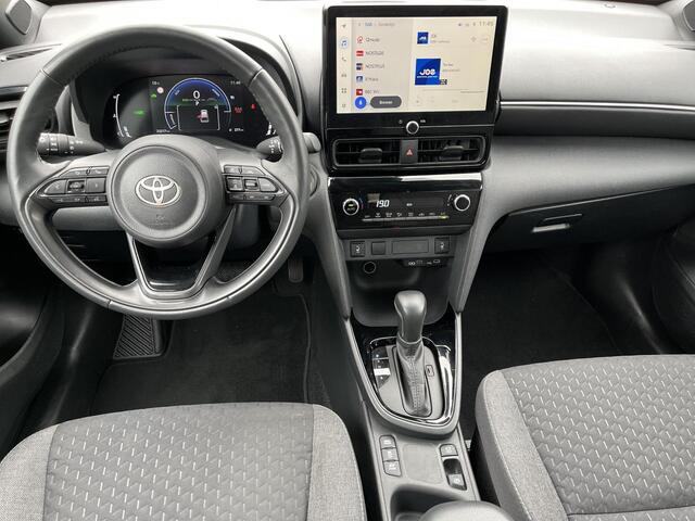 Toyota YARIS Cross 1.5 Hybrid 115 First Edition | Dode hoek waarschuwing | Parkeersensoren | Stoel- + stuurverwarming | Carplay |