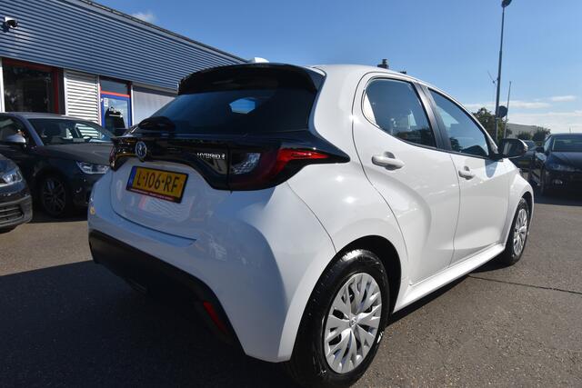 Toyota YARIS 1.5 Hybrid Active , CLIMATR , A UITRIJ CAM , NAVI VIA APP ,CR CONTROL , EL VOOR ,