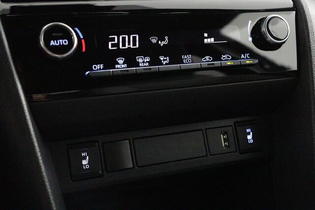 Toyota YARIS Cross 1.5 Hybrid Business Plus | Apple Carplay/Android Auto | Stoel / stuur en voorruitverwarming | Navigatie |