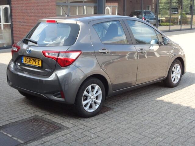 Toyota YARIS 1.5 Hybrid Active Navi ,Lmv ,Camera