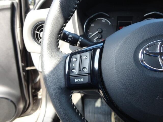 Toyota YARIS 1.5 Hybrid Active Navi ,Lmv ,Camera