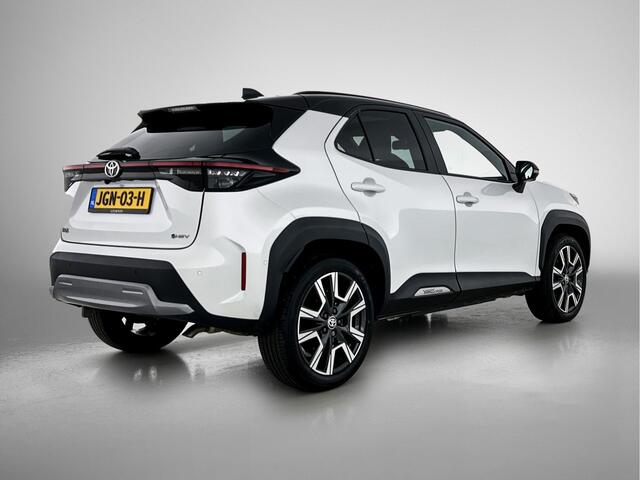 Toyota YARIS Cross 1.5 Hybrid 130 Launch Edition | Panoramadak | 360 Camera | JBL | BLS | PDC | Stuur-Stoelverwarming |