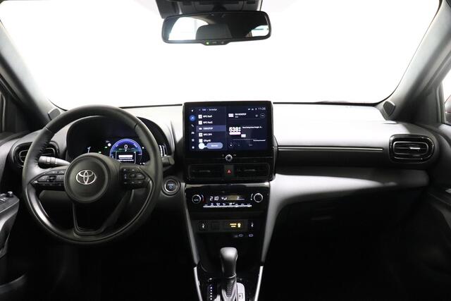 Toyota YARIS Cross 1.5 Hybrid 115 First Edition Comfort Pack, Sensoren, BSM, Apple Carplay/Android Auto, Stoel & Stuur verwarming!