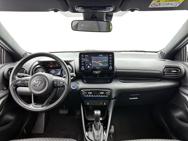 Toyota YARIS 1.5 Hybrid Executive | 1e Eigenaar | BTW'er | Navigatie | Stoelverwarming | Dealer Onderhouden |