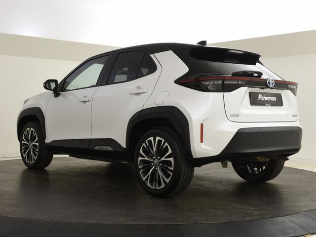 Toyota YARIS 1.5 Hybrid Executive | Panoramadak | PDC V+A | HUD | JBL