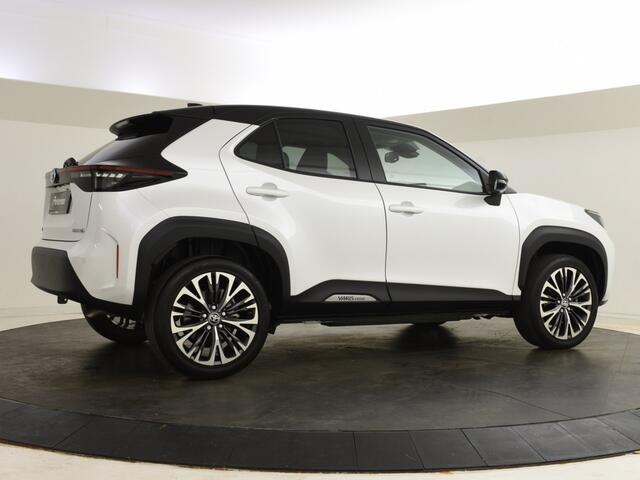 Toyota YARIS 1.5 Hybrid Executive | Panoramadak | PDC V+A | HUD | JBL