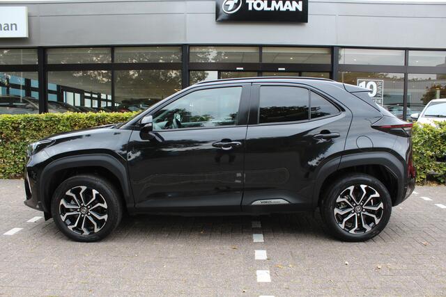 Toyota YARIS Cross 1.5 Hybrid Dynamic Plus | Rijklaar | Panoramadak | Head Up | El.achterklep | Stoel-/stuurverw. | Privacyglass | LED | Keyless | Apple/Android | Navi