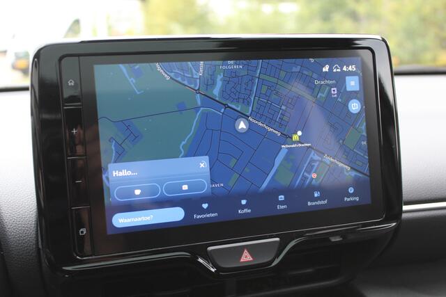 Toyota YARIS Cross 1.5 Hybrid Dynamic Plus | Rijklaar | Panoramadak | Head Up | El.achterklep | Stoel-/stuurverw. | Privacyglass | LED | Keyless | Apple/Android | Navi