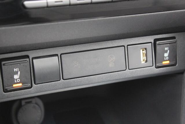 Toyota YARIS Cross 1.5 Hybrid Dynamic Plus | Rijklaar | Panoramadak | Head Up | El.achterklep | Stoel-/stuurverw. | Privacyglass | LED | Keyless | Apple/Android | Navi