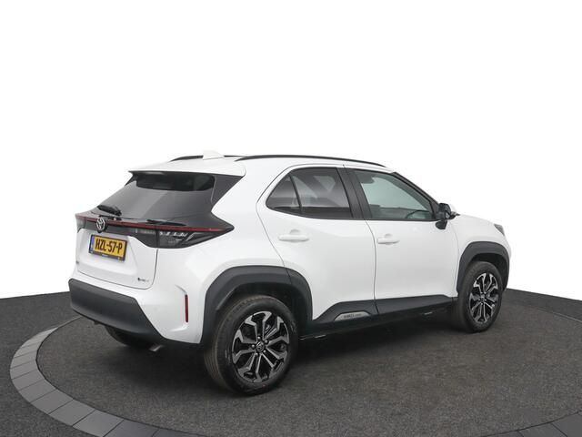 Toyota YARIS Cross 1.5 Hybrid 130 Dynamic | Nieuwe auto | Stoelverwarming | Stuurverwarming |