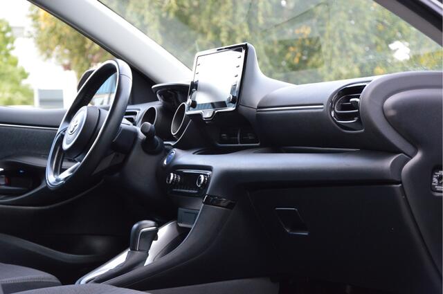 Toyota YARIS 1.5 Hybrid Dynamic LED | CLIMA | CAMERA | HEAD UP