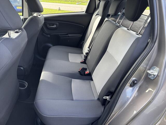 Toyota YARIS 1.5 Hybrid Active Camera I AC I Lane assist