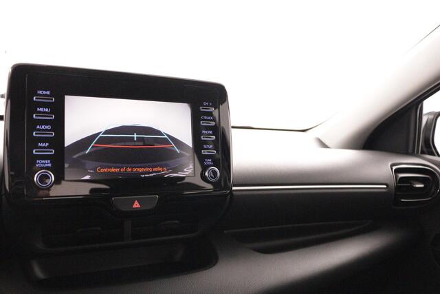Toyota YARIS 1.5 Hybrid Dynamic | Apple Carplay/Android Auto | Stoelverwarming | Parkeercamera | Adaptieve Cruise Control |