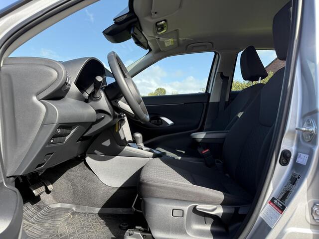 Toyota YARIS Cross 1.5 Hybrid 115 Active | ACC | PDC V+A | Climate control | Apple Carplay / Android Auto | Qi-lader