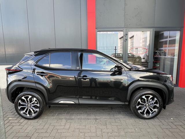 Toyota YARIS Cross 1.5 Hybrid 130 Team D