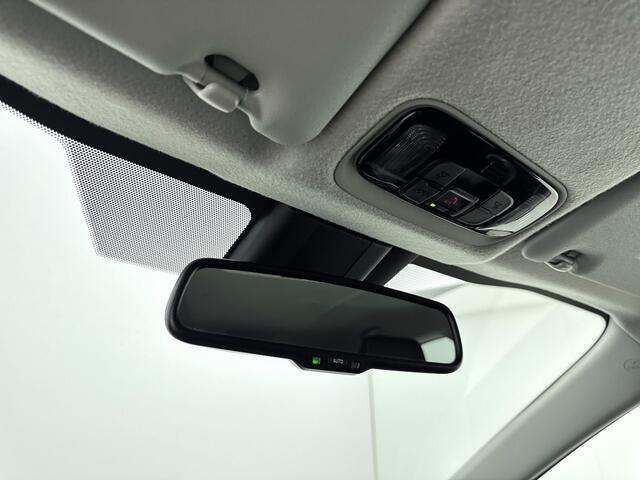 Toyota YARIS 1.5 Hybrid Dynamic Limited | Stoel-/Stuurverwarming | Lichtmetalen Velgen | Apple Carplay/Android Auto | Mistlampen |