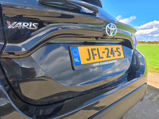 Toyota YARIS 1.5 Hybrid 115 Business - Euro 6 - 95 Pk - Navigatie - ParkeerCamera - AppleCarplay AndroidAuto