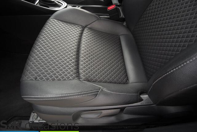 Toyota YARIS 1.5 Hybrid Executive 10 Jaar Garantie!