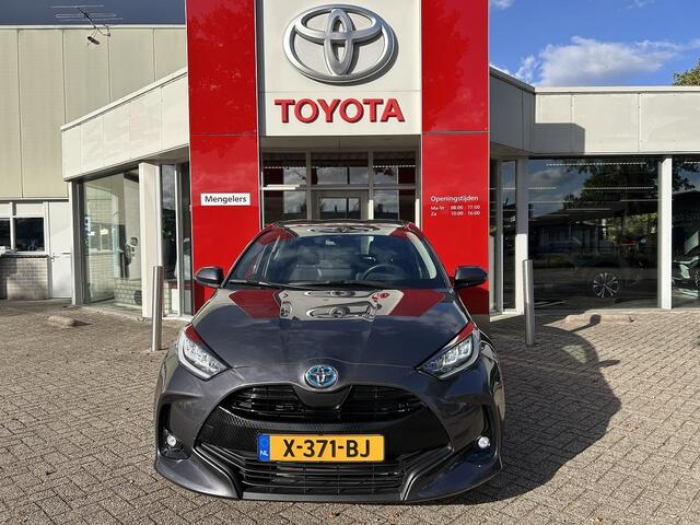 Toyota YARIS 1.5 Hybrid Dynamic l RIJKLAAR l Navi l LED koplamp