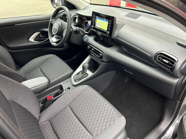 Toyota YARIS 1.5 Hybrid Dynamic l RIJKLAAR l Navi l LED koplamp