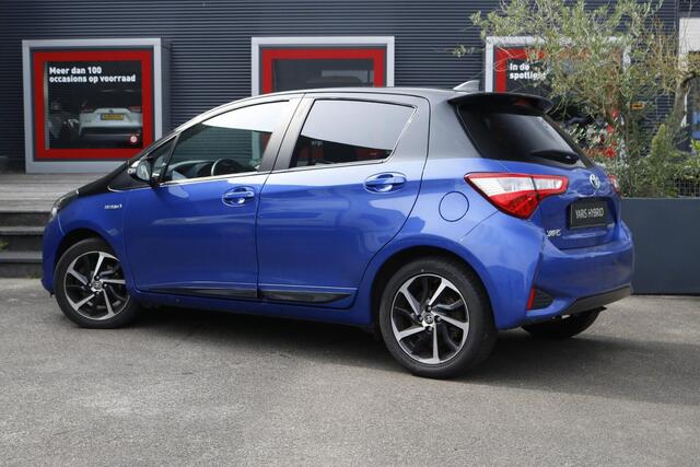 Toyota YARIS 1.5 Hybrid Bi-Tone Plus Stoelverwarming, Apple CarPlay