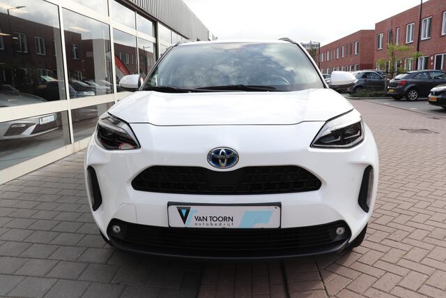 Toyota YARIS Cross 1.5 Hybrid Dynamic Navigatie, trekhaak