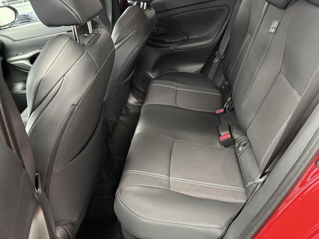 Toyota YARIS Cross 1.5 Hybrid 130 Executive Premium pakket! NL auto, slechts 2404KM! 1e eigenaar met trekhaak!