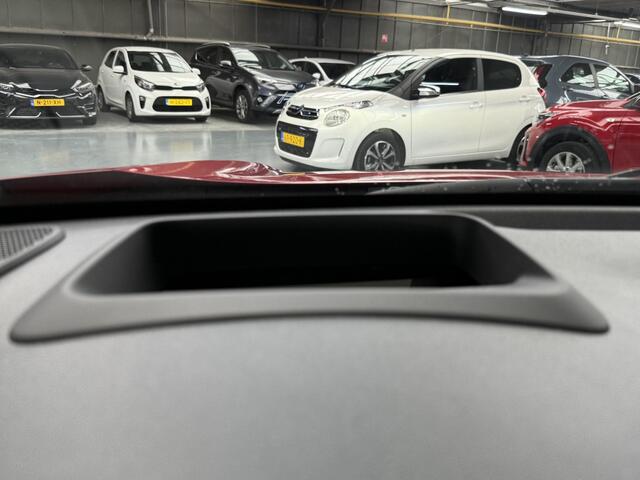 Toyota YARIS Cross 1.5 Hybrid 130 Executive Premium pakket! NL auto, slechts 2404KM! 1e eigenaar met trekhaak!