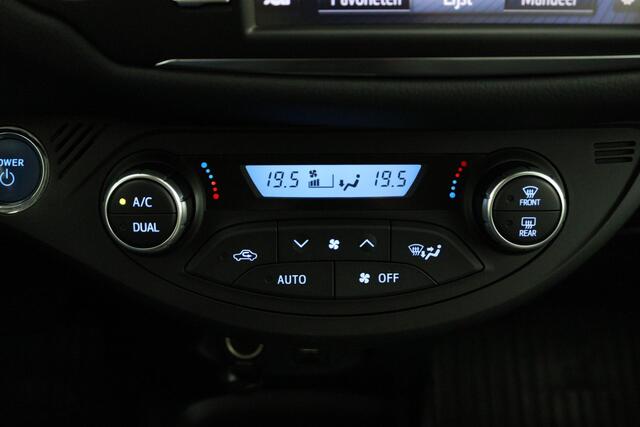 Toyota YARIS 1.5 Hybrid Design Sport | Climate control | Cruise control | Keyless start |