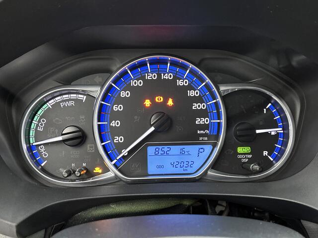 Toyota YARIS 1.5 Hybrid Trend Bi-Tone | Navigatie | Lijndetectie | Cruise Control
