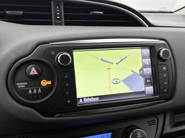 Toyota YARIS 1.5 Hybrid Trend Bi-Tone | Navigatie | Lijndetectie | Cruise Control