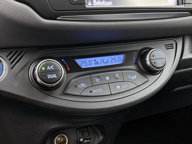 Toyota YARIS 1.5 Hybrid Trend Bi-Tone | Navigatie | Lijndetectie | Cruise Control