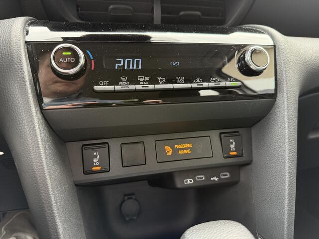 Toyota YARIS 115 Active | stuurwiel & stoel verwarming | Voorruitverwarming